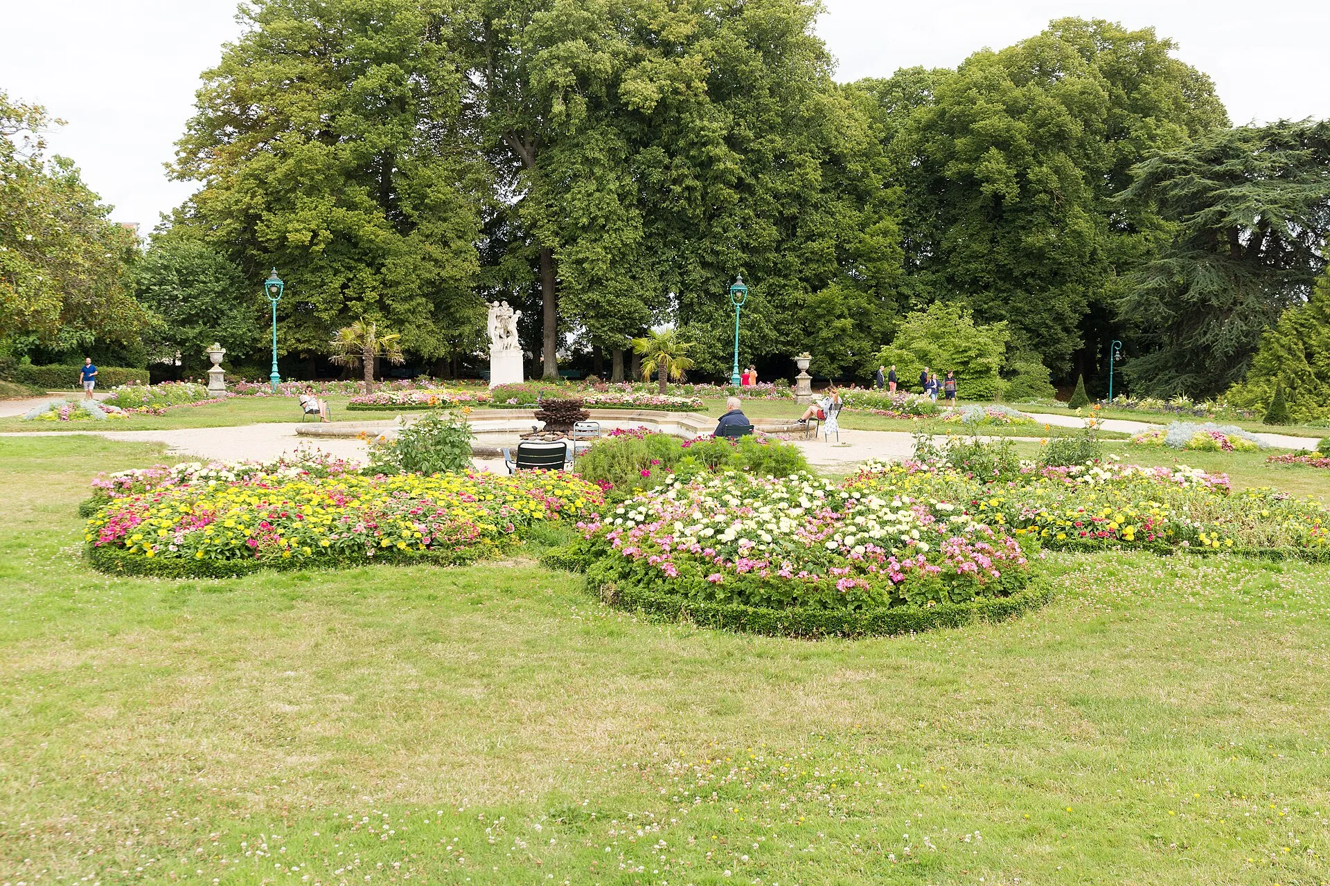Le parc du Thabor de Rennes le 16 juillet 2023. Photographie de 2023.