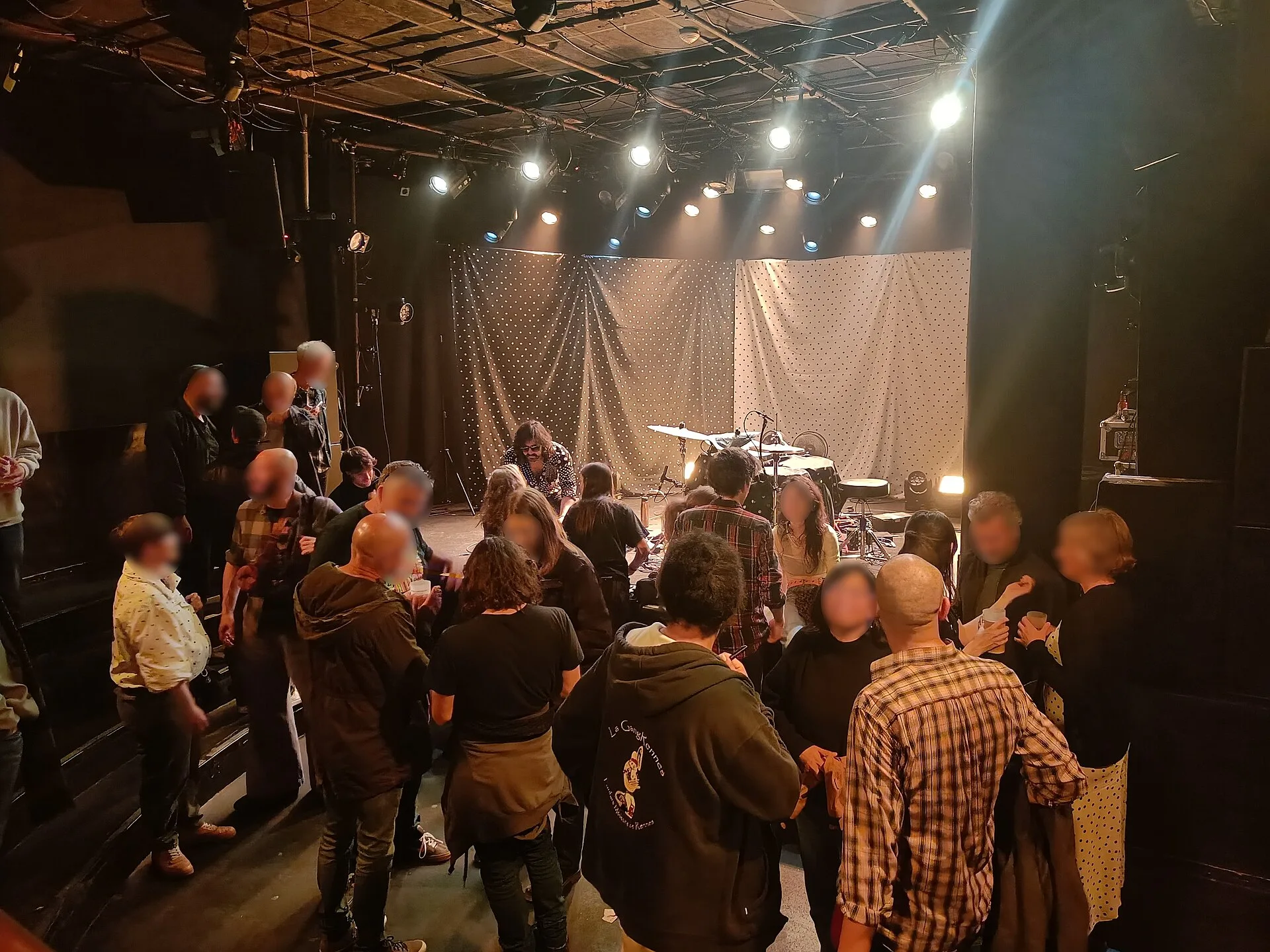Vue vers la scène de l’Ubu à Rennes.